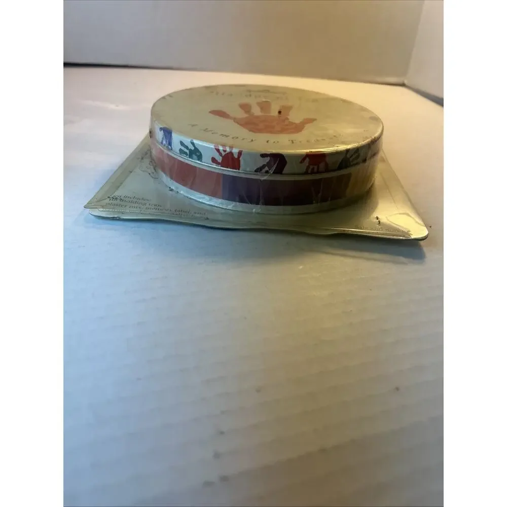 Hallmark - Handprint Tin - A Memory to Treasure - Molding Tray Plaster